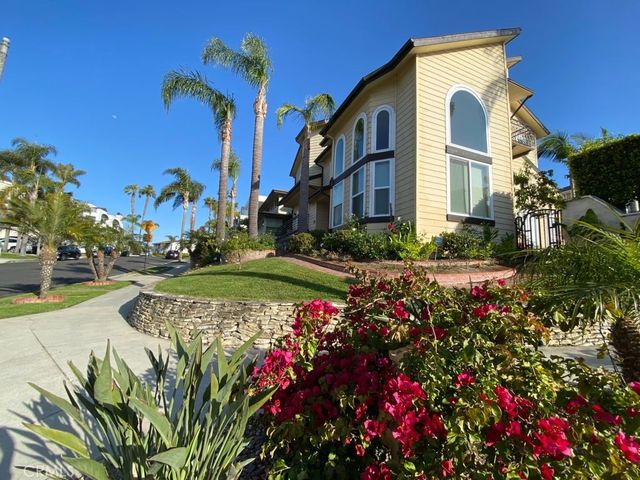 7901 Berger Avenue, Playa Del Rey, CA 90293