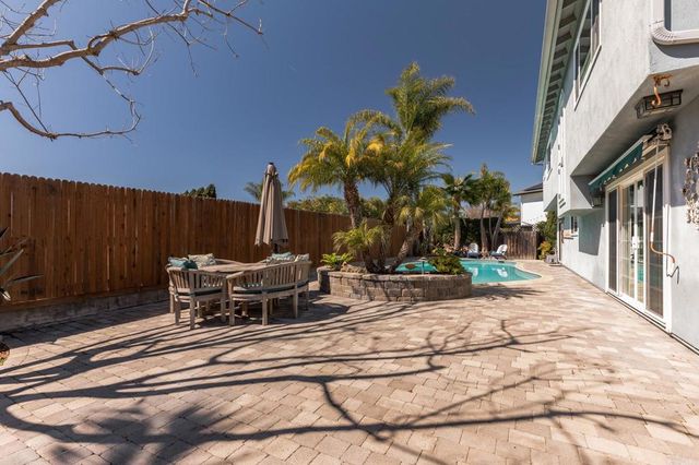 3975 Stella Maris Lane, Carlsbad, CA 92008