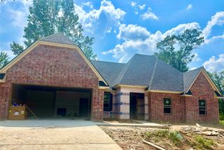 1020 Voss Drive, Stonewall, LA 71078