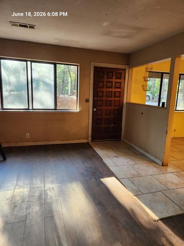 14175 Rollins Park Dr, Grass Valley, CA 95945