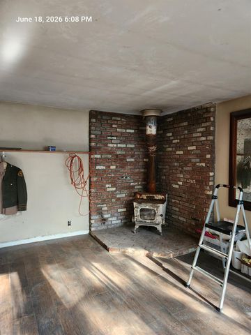 14175 Rollins Park Dr, Grass Valley, CA 95945
