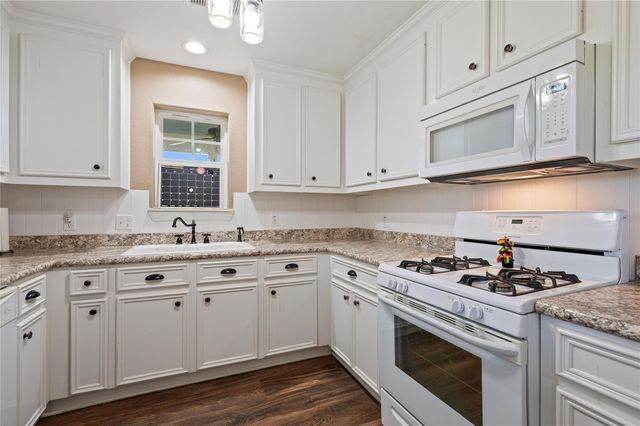 7126 Fm 646 Road S, Santa Fe, TX 77510