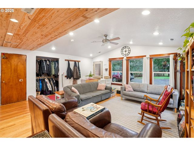 28017 Ne 132ND Ave, Battle Ground, WA 98604