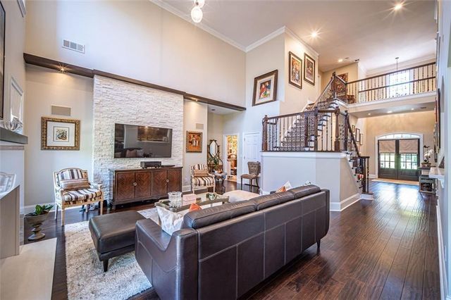 415 Wembley Circle, Atlanta, GA 30328