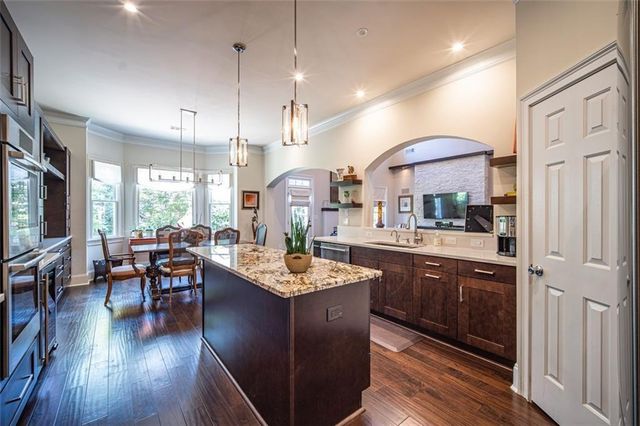 415 Wembley Circle, Atlanta, GA 30328