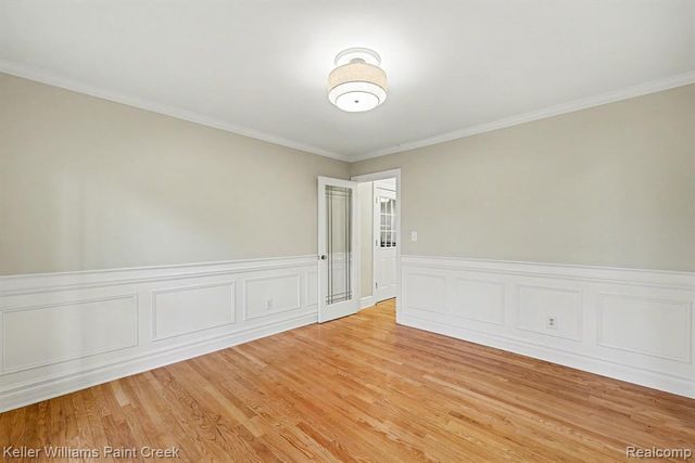 2824 Lunar Court, Lake Orion, MI 48360