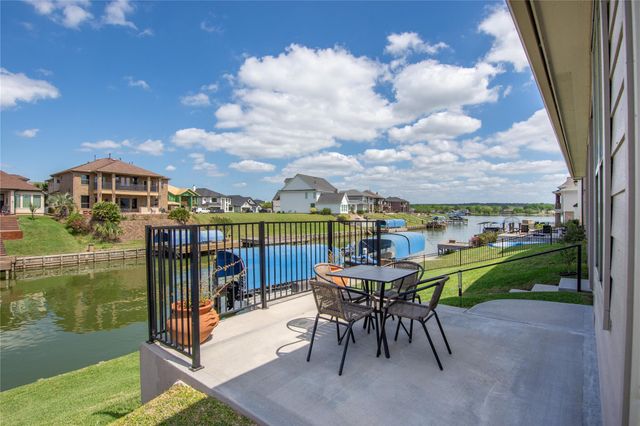 12566 St Ann Ct, Willis, TX 77318