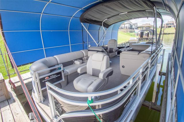 12566 St Ann Ct, Willis, TX 77318