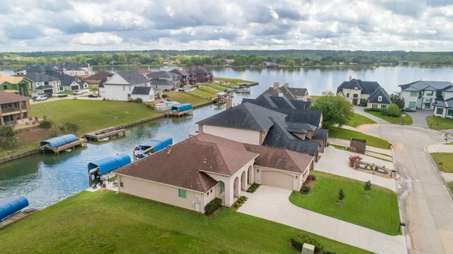 12566 St Ann Ct, Willis, TX 77318