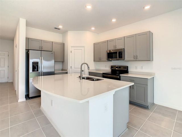 1256 LAGO VISTA COURT, Kissimmee, FL 34746