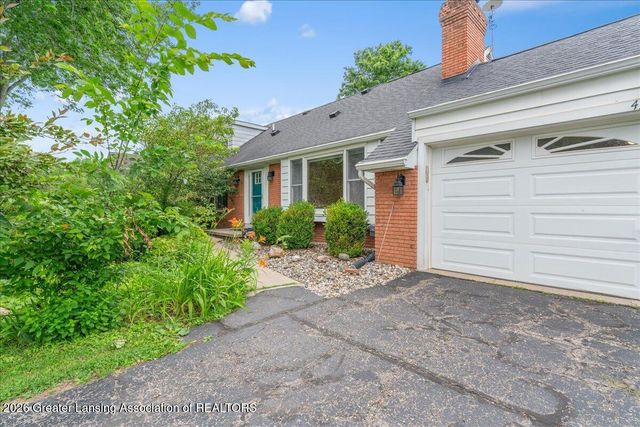 4340 Appletree Lane, Lansing, MI 48917