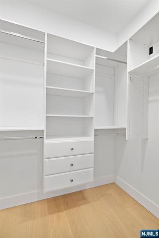 12 Meadow Court, Norwood, NJ 07648