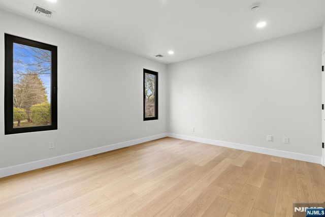 12 Meadow Court, Norwood, NJ 07648