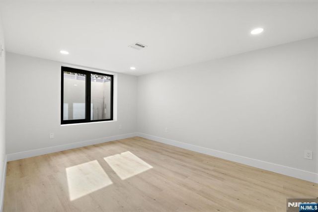 12 Meadow Court, Norwood, NJ 07648