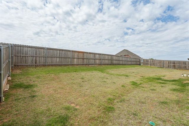 9312 NW 146th Street, Yukon, OK 73099