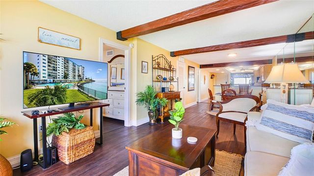 7150 SUNSET 903E, St Pete Beach, FL 33706