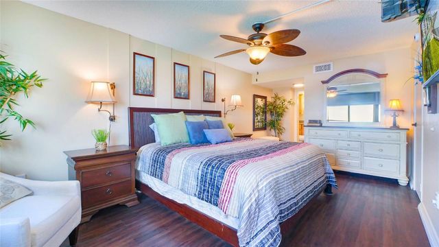 7150 SUNSET 903E, St Pete Beach, FL 33706