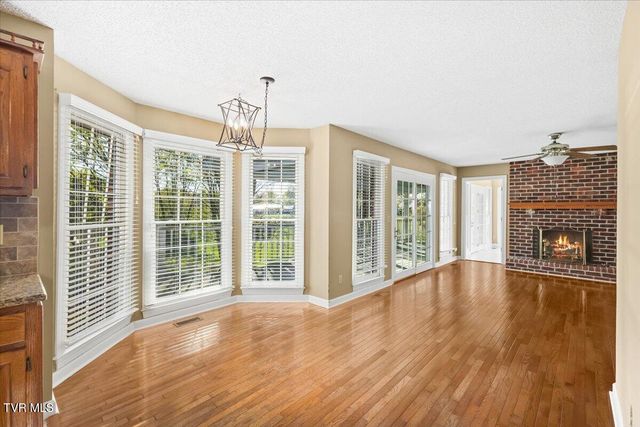 1857 Greenbriar Circle, Elizabethton, TN 37643