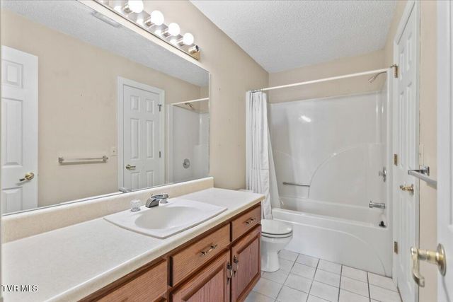 1857 Greenbriar Circle, Elizabethton, TN 37643