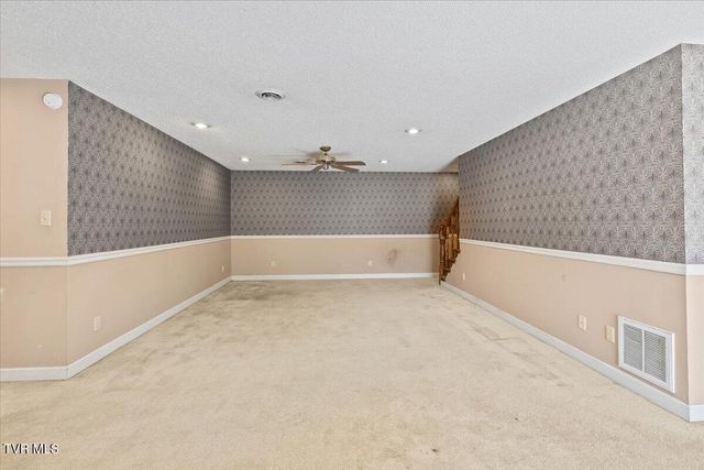 1857 Greenbriar Circle, Elizabethton, TN 37643