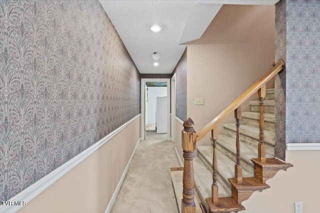 1857 Greenbriar Circle, Elizabethton, TN 37643