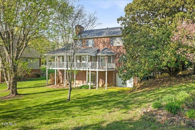 1857 Greenbriar Circle, Elizabethton, TN 37643