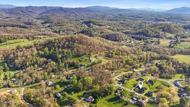 1857 Greenbriar Circle, Elizabethton, TN 37643