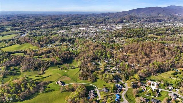 1857 Greenbriar Circle, Elizabethton, TN 37643