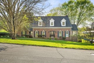 1857 Greenbriar Circle, Elizabethton, TN 37643