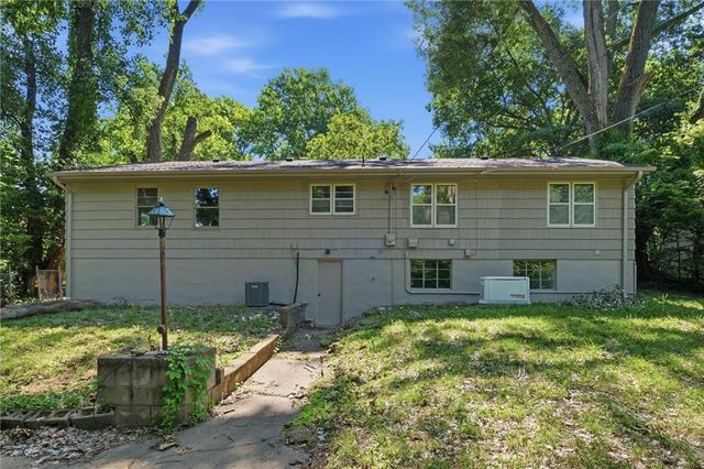 10420 Palmer Avenue, Kansas City, MO 64134