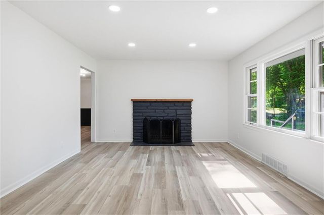 10420 Palmer Avenue, Kansas City, MO 64134