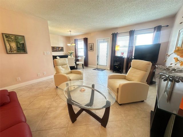 4004 Newport G 4004, Deerfield Beach, FL 33442
