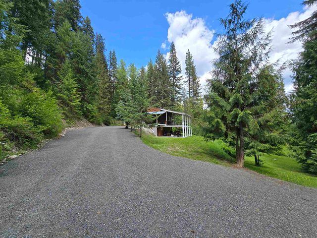 604 Deadman Creek Rd, Kettle Falls, WA 99141