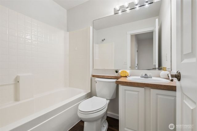 17902 110th Street Ct E, Bonney Lake, WA 98391