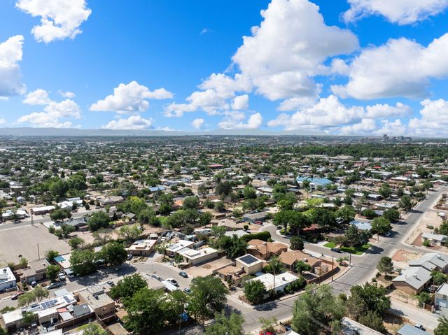 4208 Trinity Place NW, Albuquerque, NM 87107