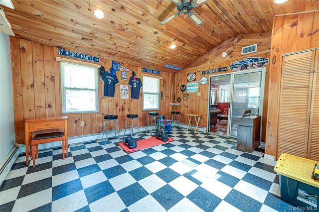 22 Vine Street, Centereach, NY 11720