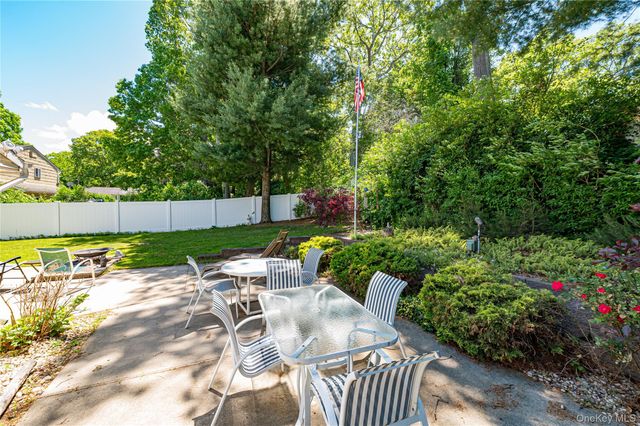22 Vine Street, Centereach, NY 11720