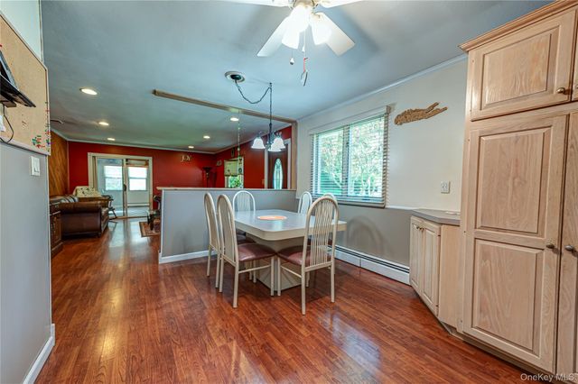 22 Vine Street, Centereach, NY 11720