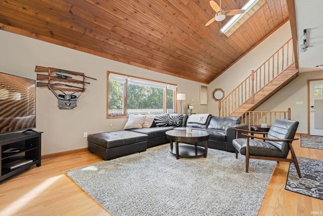 17525 Auten Road, Granger, IN 46530