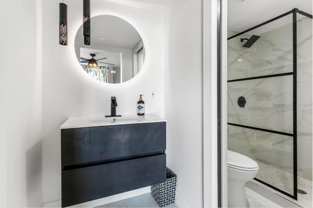 2425 Presidential Way 1101, West Palm Beach, FL 33401