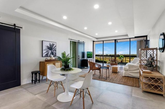 2425 Presidential Way 1101, West Palm Beach, FL 33401