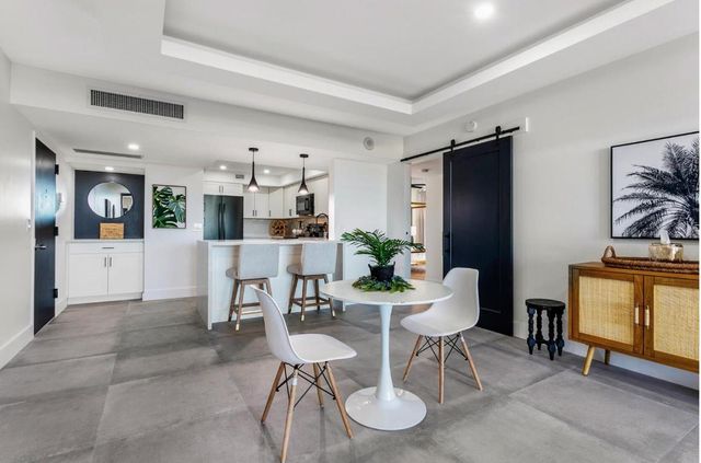 2425 Presidential Way 1101, West Palm Beach, FL 33401