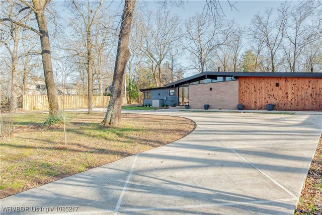 5620 Country Club Avenue, Fort Smith, AR 72903