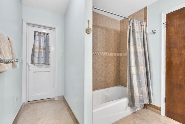 175 NW 84th Way, Coral Springs, FL 33071