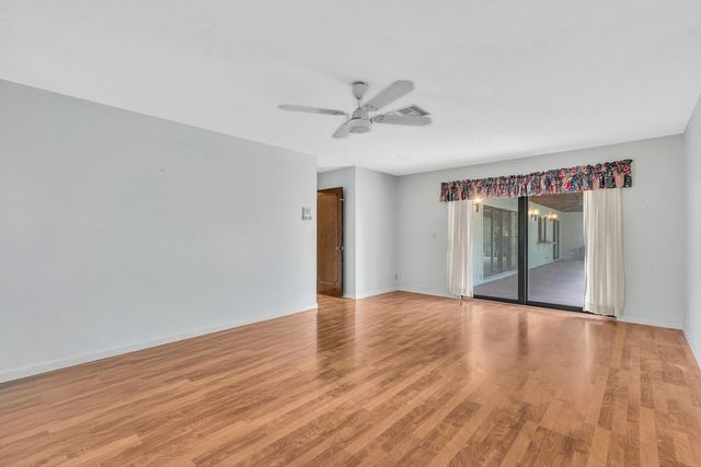 175 NW 84th Way, Coral Springs, FL 33071
