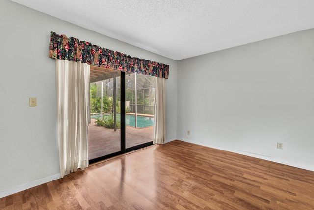 175 NW 84th Way, Coral Springs, FL 33071