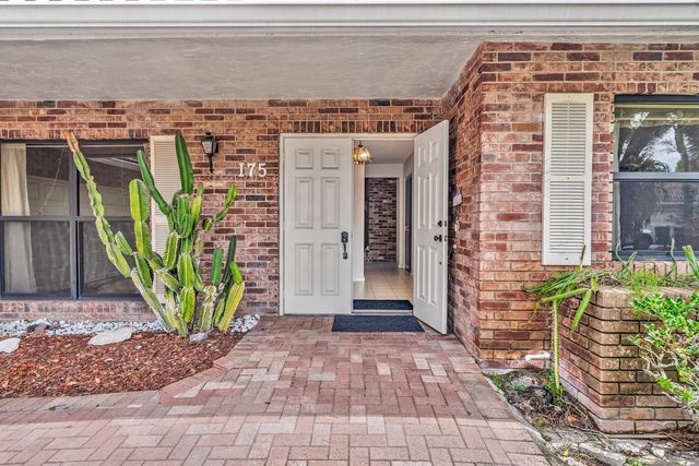 175 NW 84th Way, Coral Springs, FL 33071