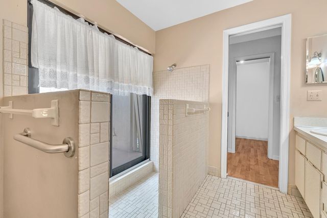 175 NW 84th Way, Coral Springs, FL 33071