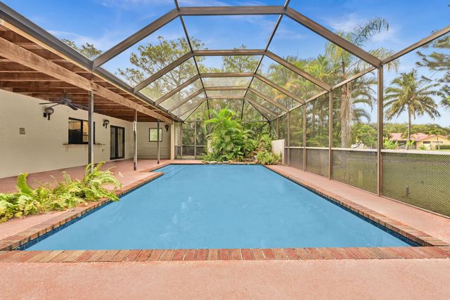 175 NW 84th Way, Coral Springs, FL 33071