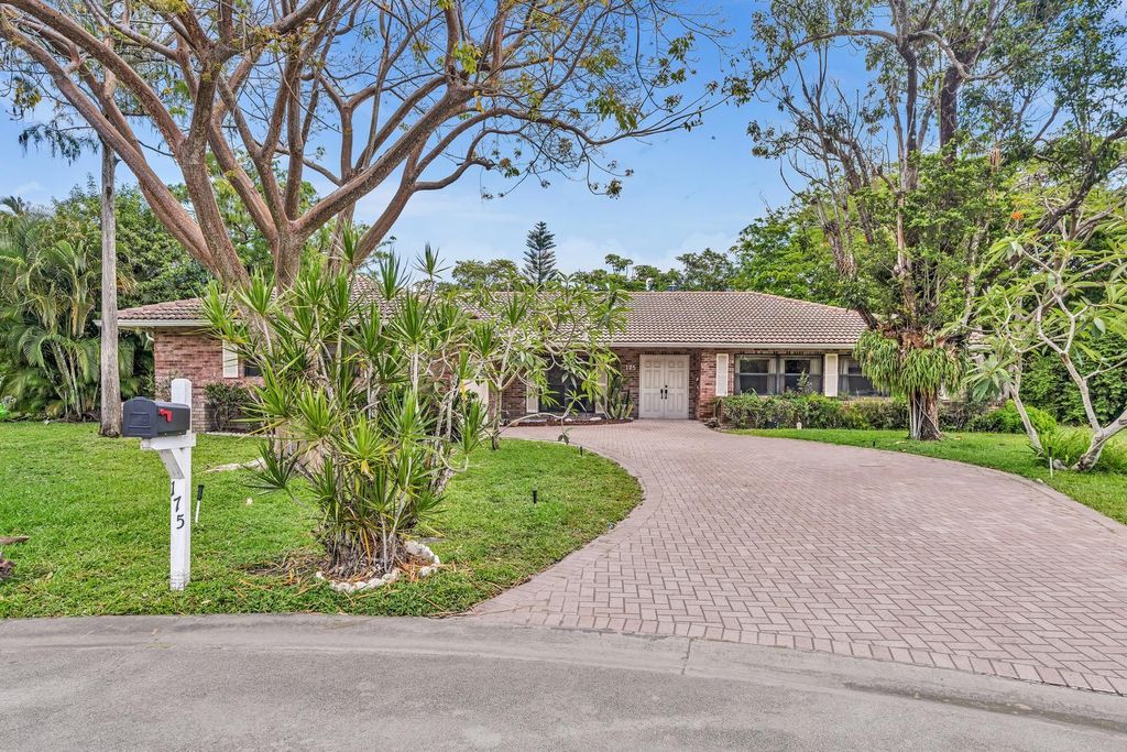 175 NW 84th Way, Coral Springs, FL 33071